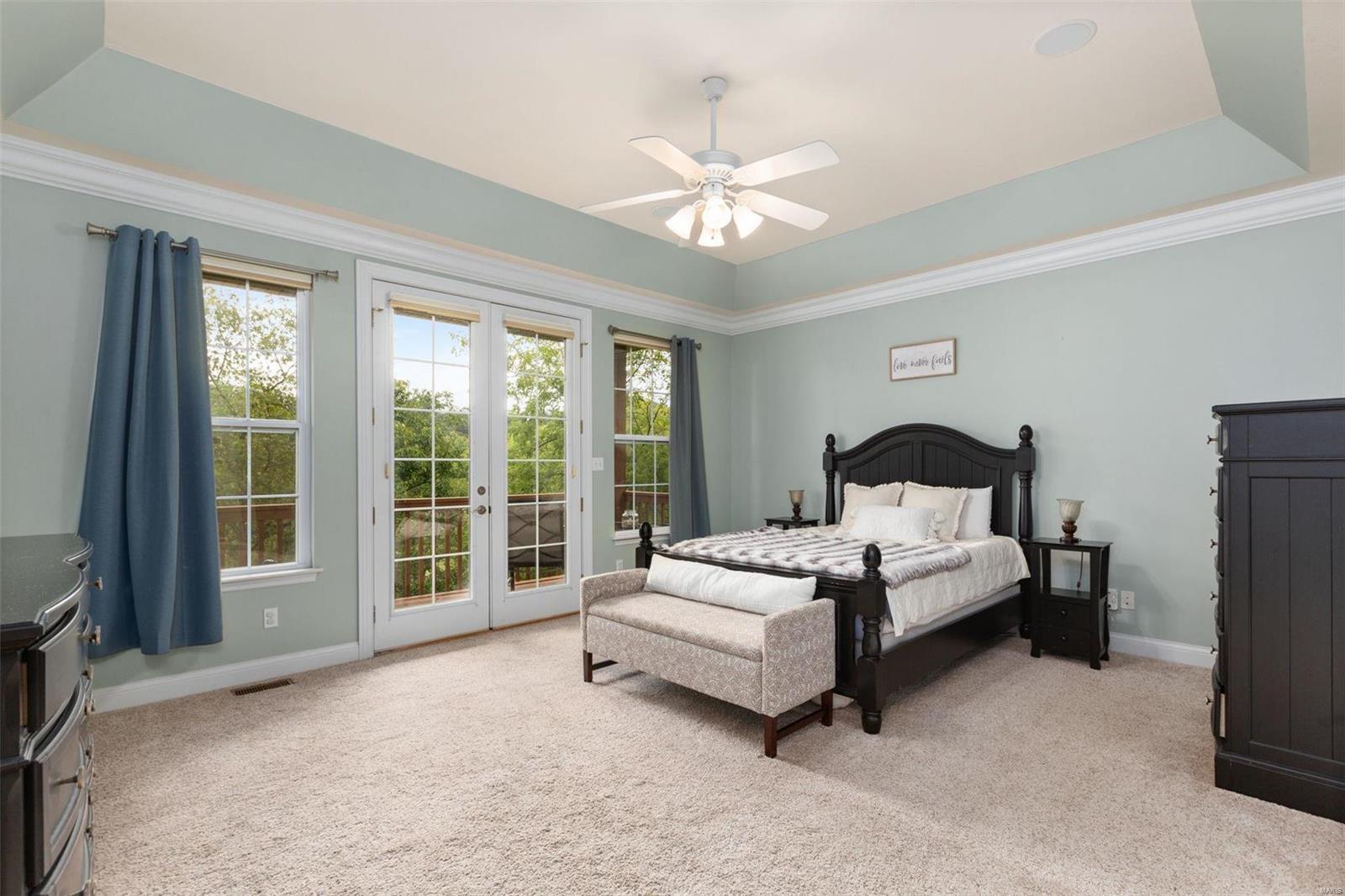 760 Heatherstone Drive