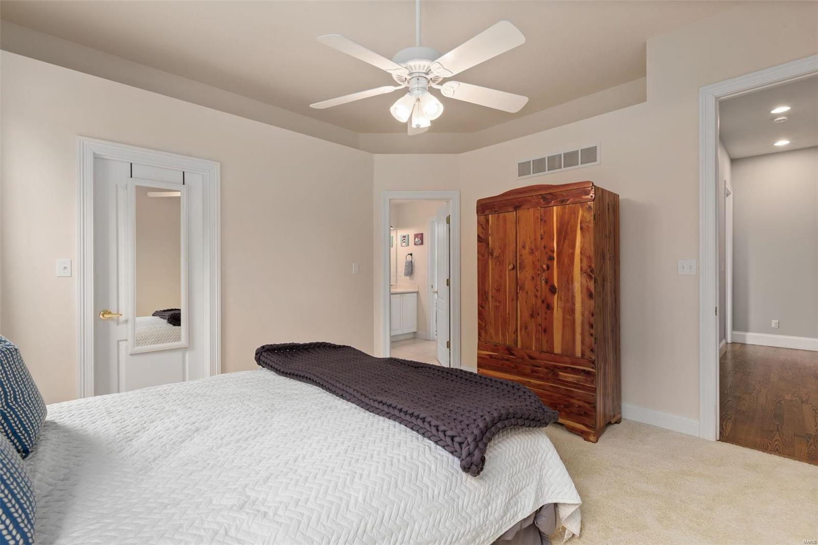 760 Heatherstone Drive