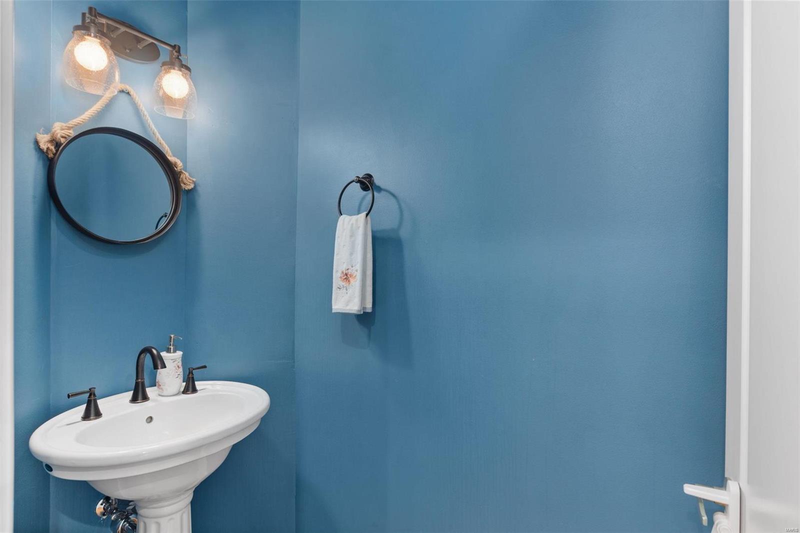 760 Heatherstone Drive