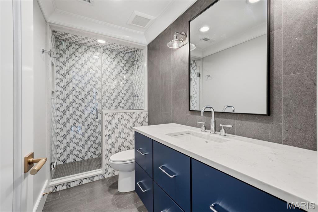 4 Warridge Drive
