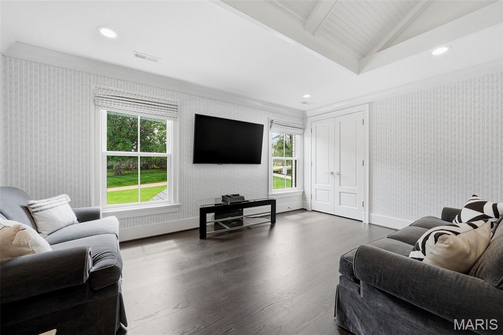 4 Warridge Drive