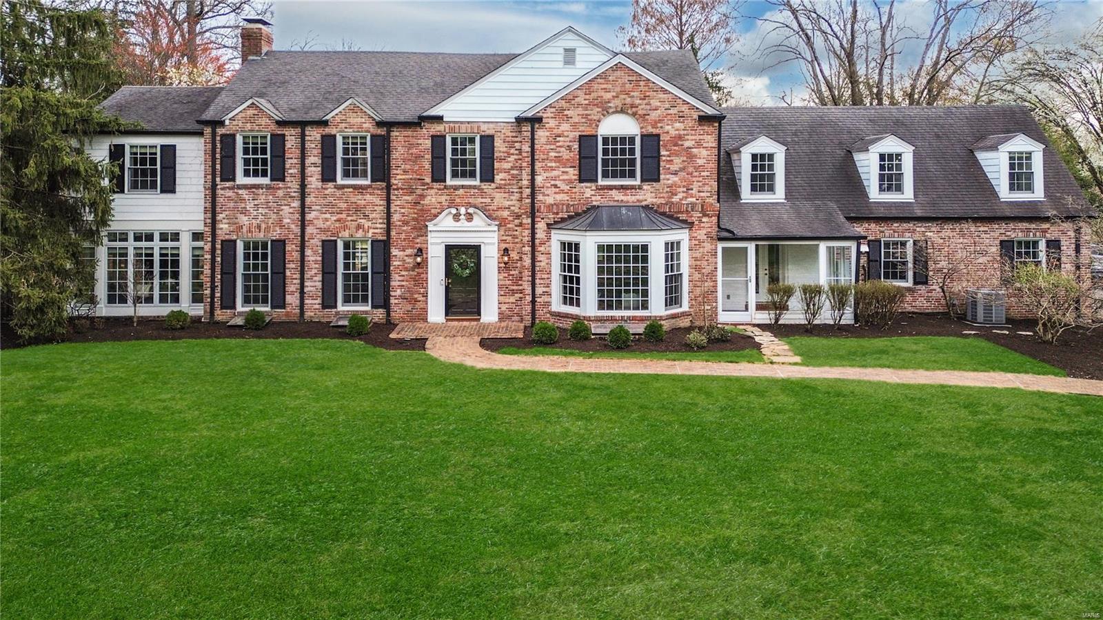 10 Log Cabin Drive
