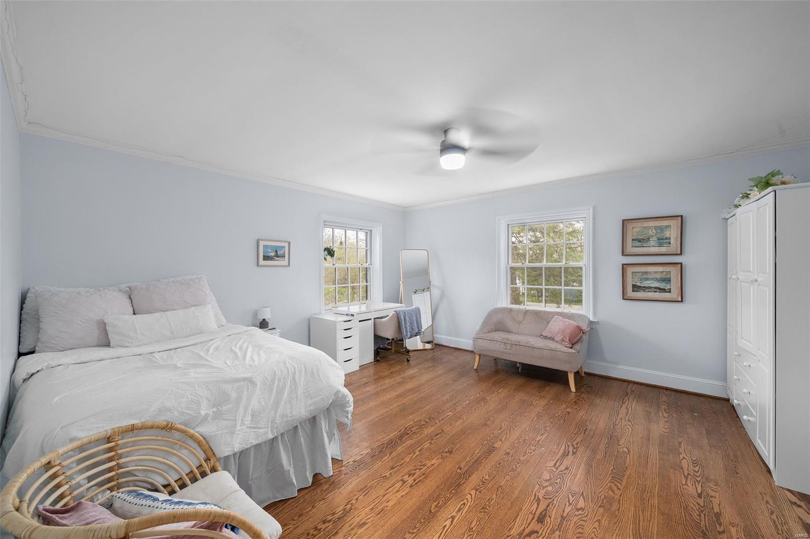 10 Log Cabin Drive