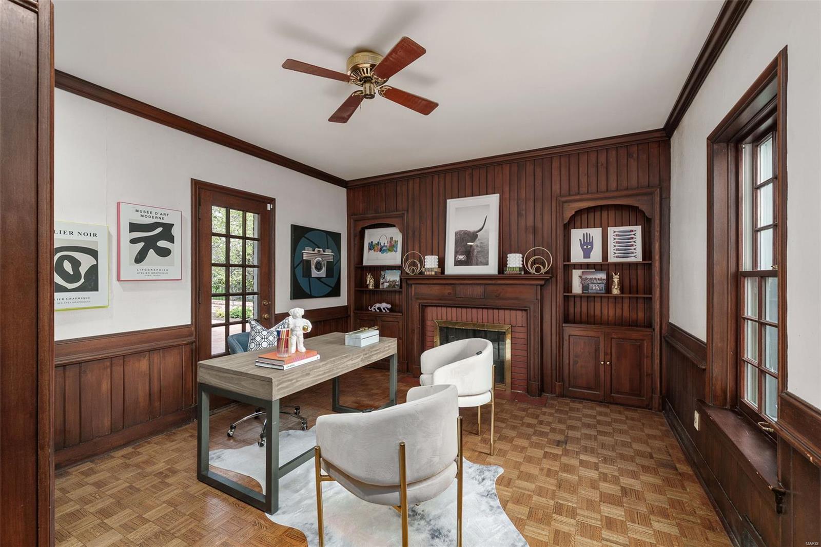 10 Log Cabin Drive