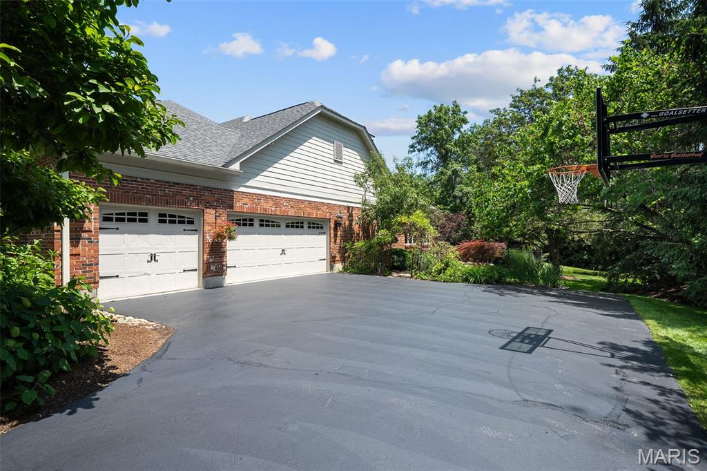 45 Ballas Court