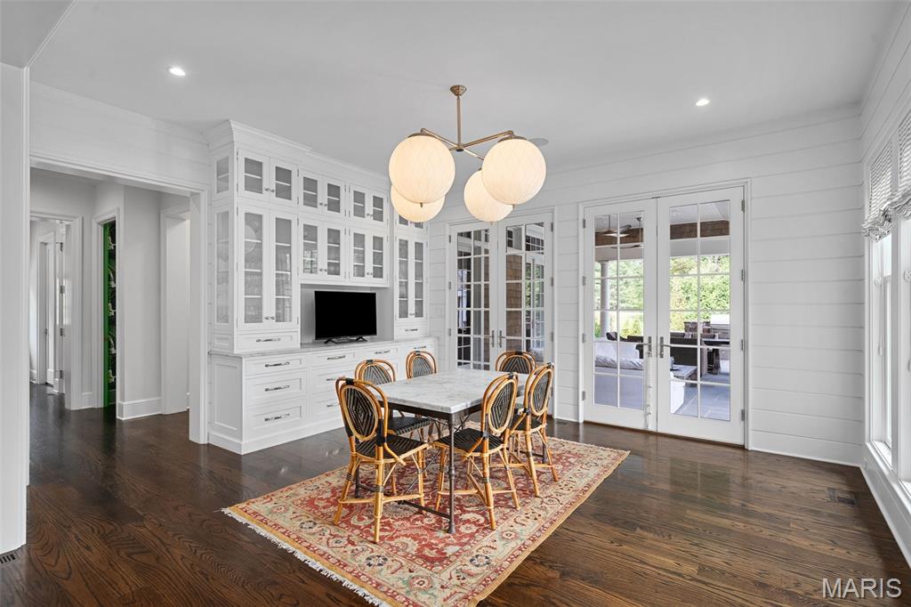 466 S Price Road