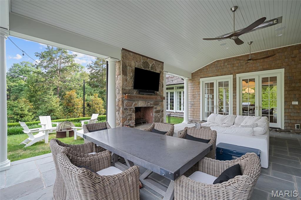 466 S Price Road