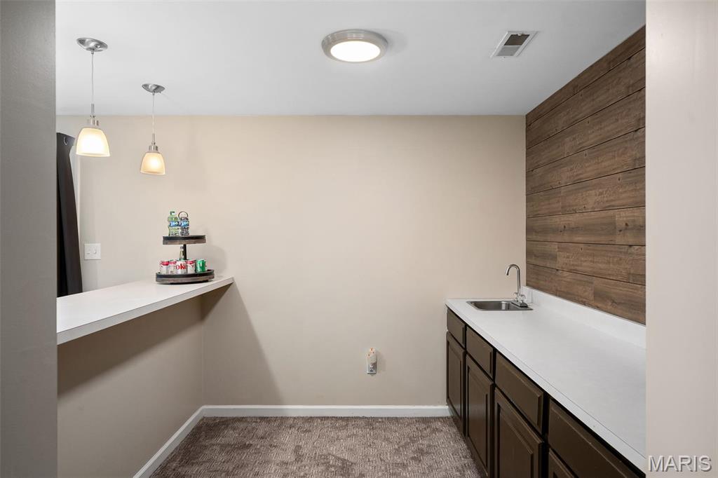 17 Nantucket Island Court