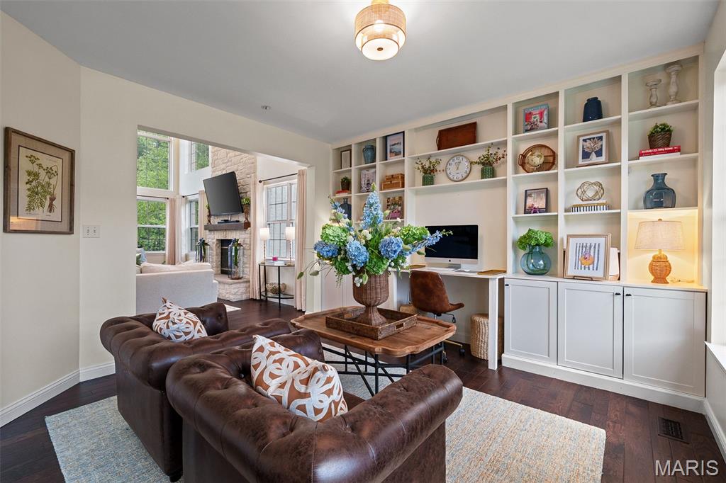 415 Thorntree Lake Court
