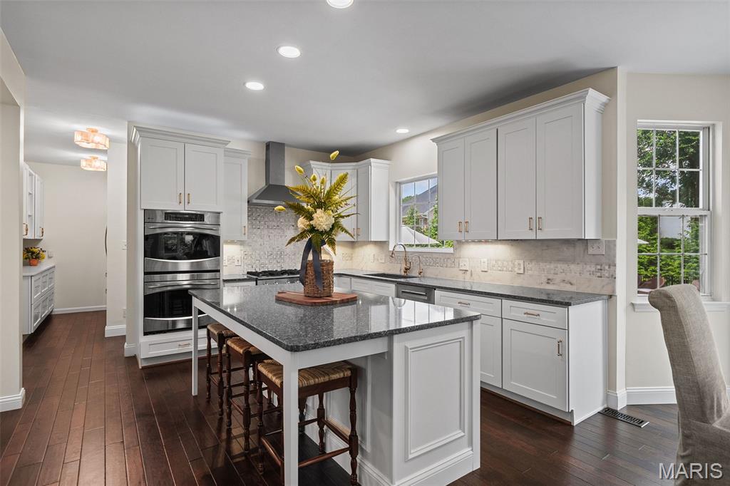 415 Thorntree Lake Court