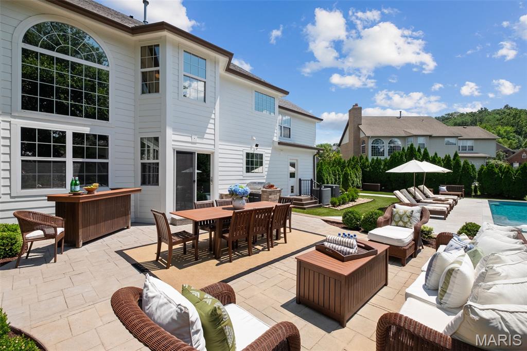415 Thorntree Lake Court