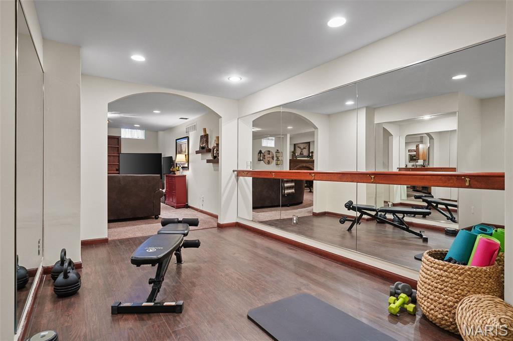 415 Thorntree Lake Court