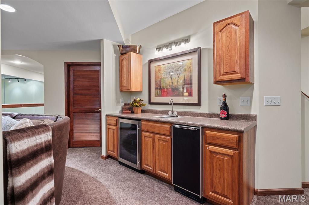 415 Thorntree Lake Court