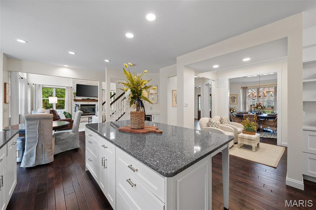 415 Thorntree Lake Court