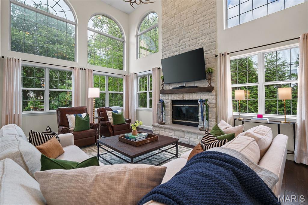 415 Thorntree Lake Court