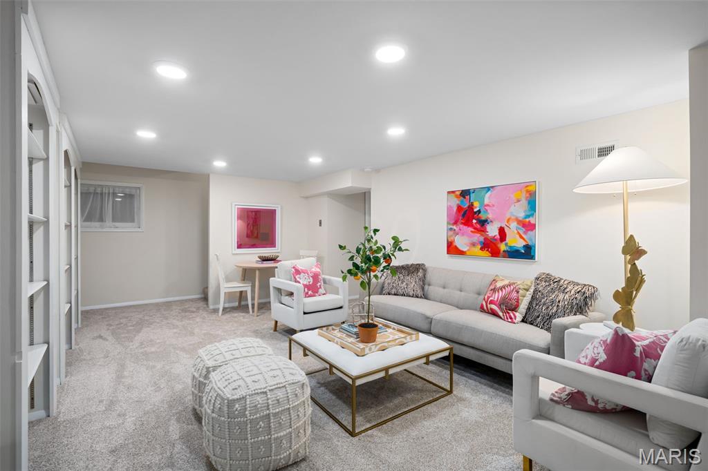 8154 Stanford Avenue