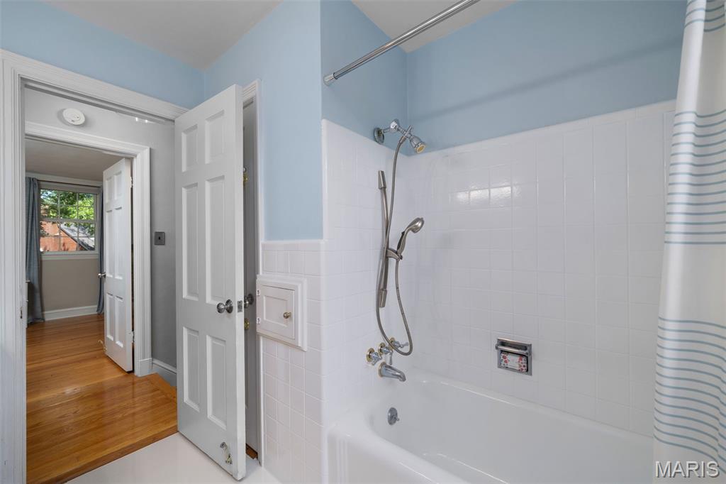 8154 Stanford Avenue