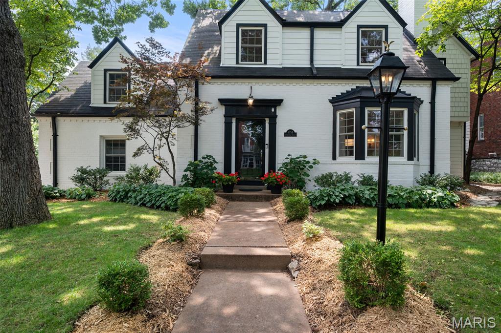 8154 Stanford Avenue