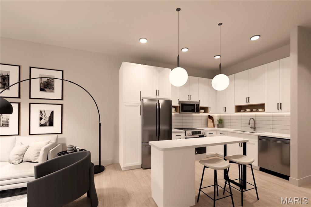 1121 S Main Street Unit: 209