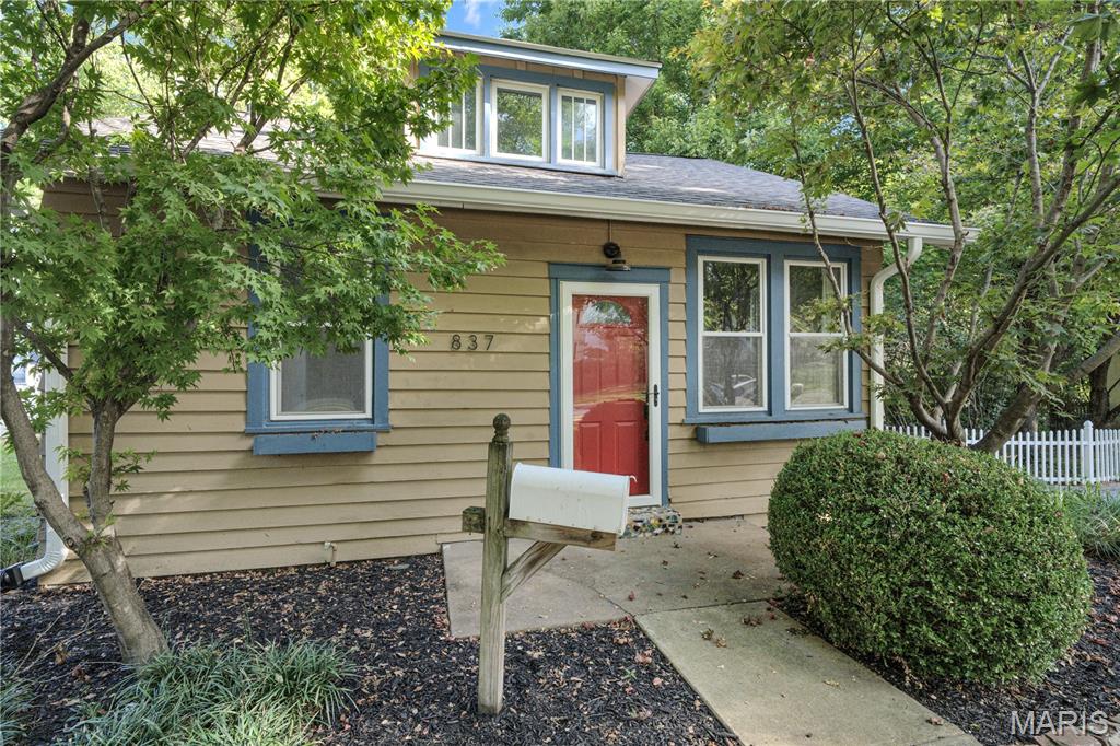 837 Tuxedo Boulevard