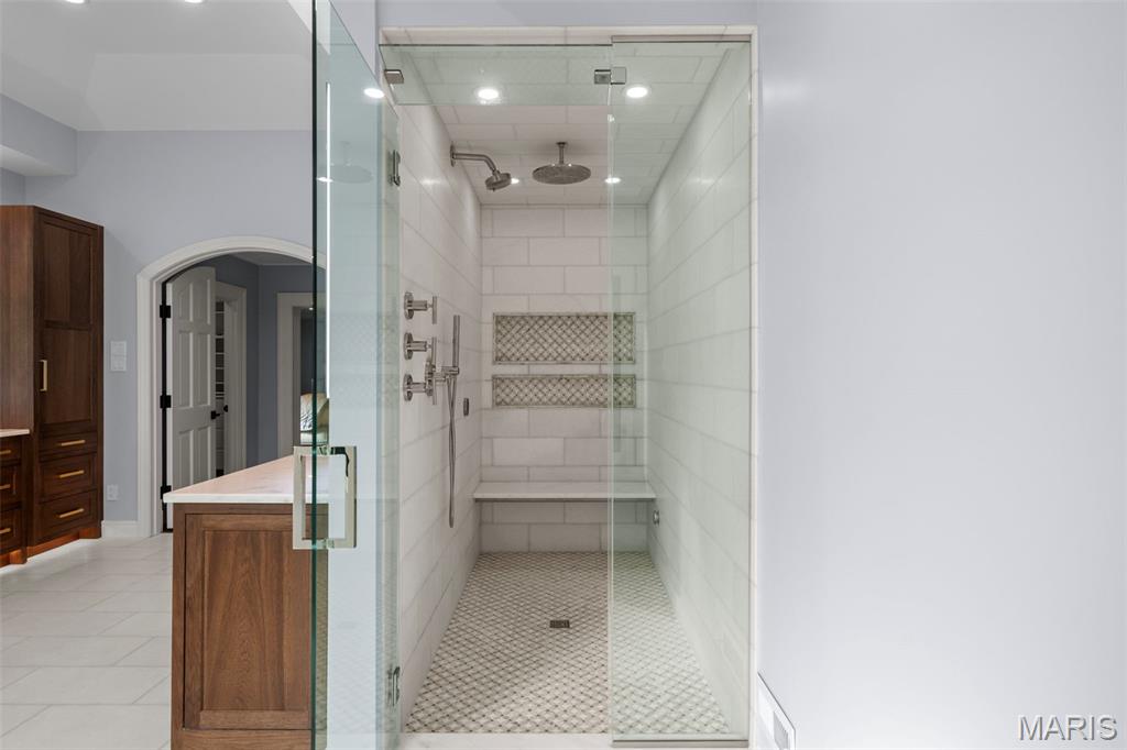 436 Tregaron Place