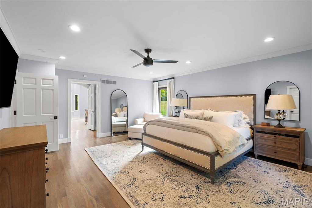436 Tregaron Place