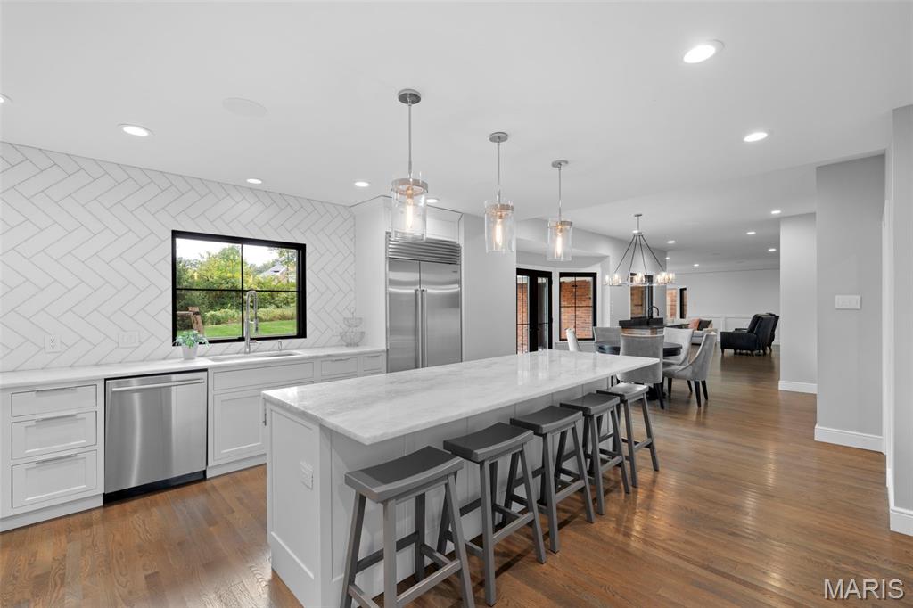 436 Tregaron Place