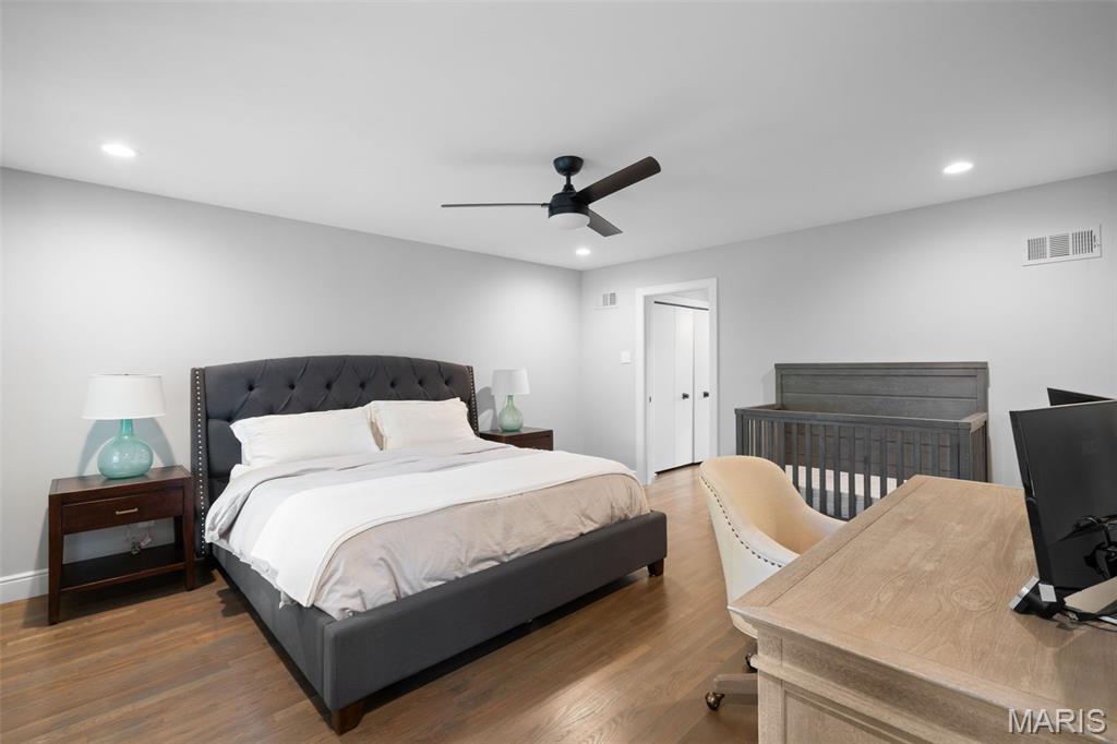 436 Tregaron Place