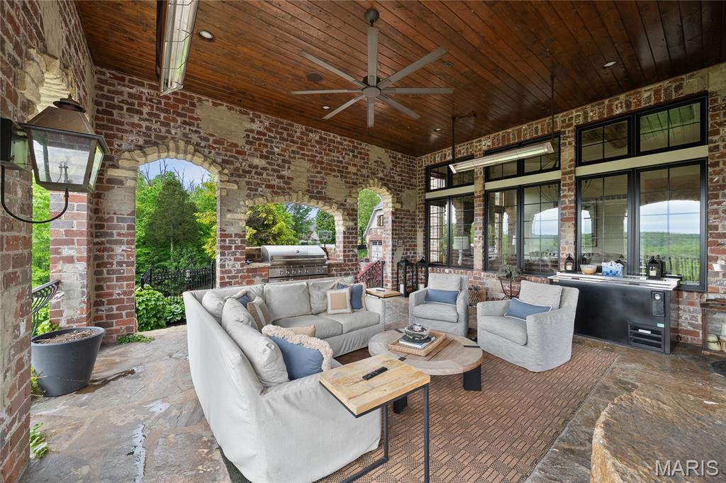 544 Quail Ridge Lane