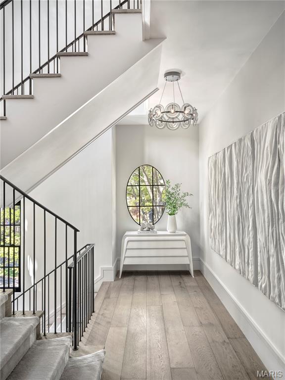 132 N Brentwood Boulevard