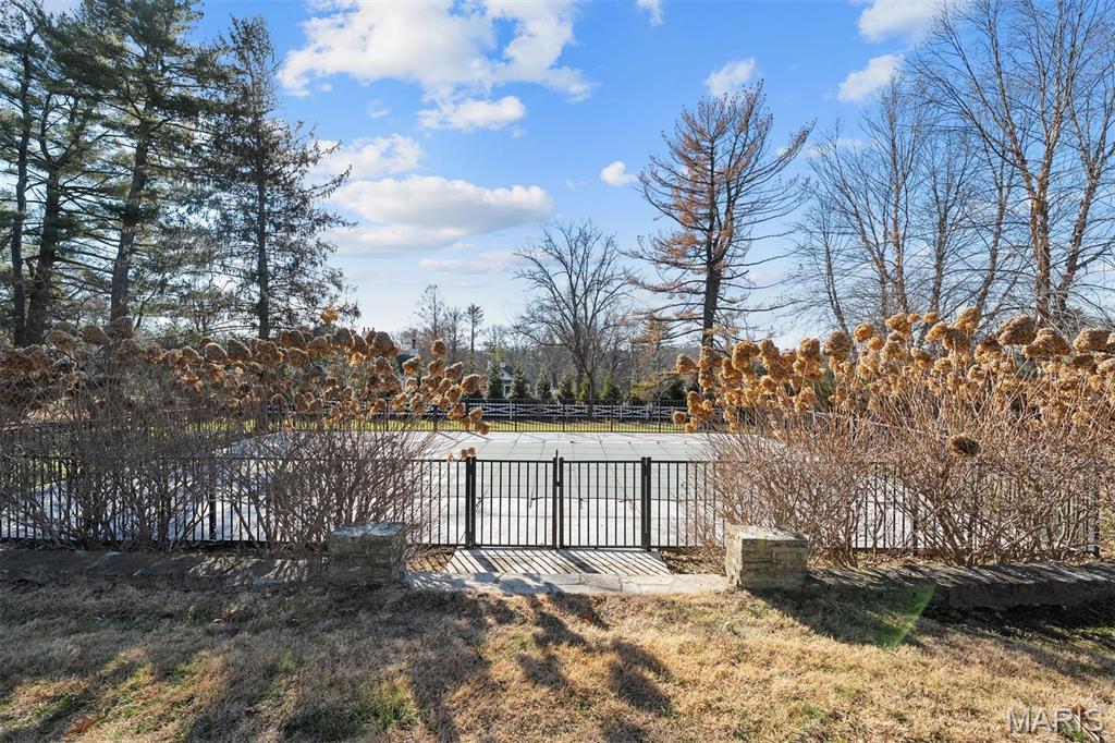 9928 Litzsinger Road