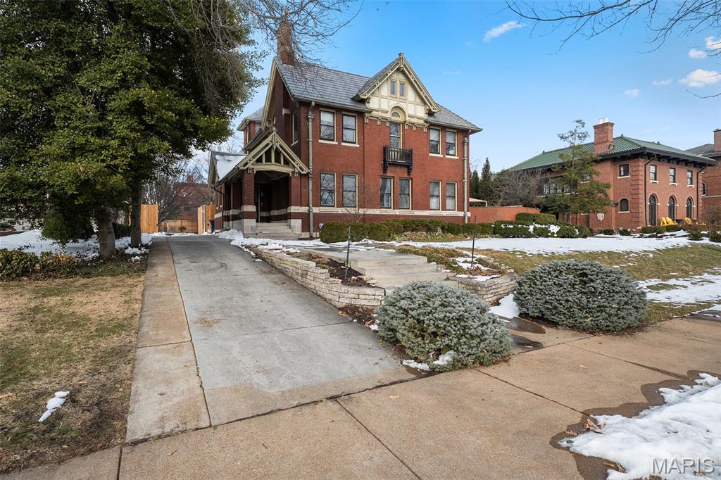 5257 Lindell Boulevard