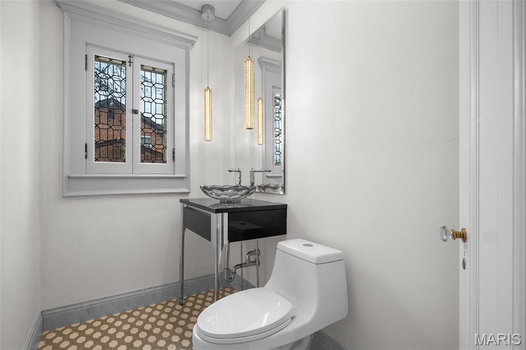 5257 Lindell Boulevard