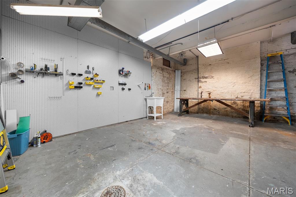 5257 Lindell Boulevard