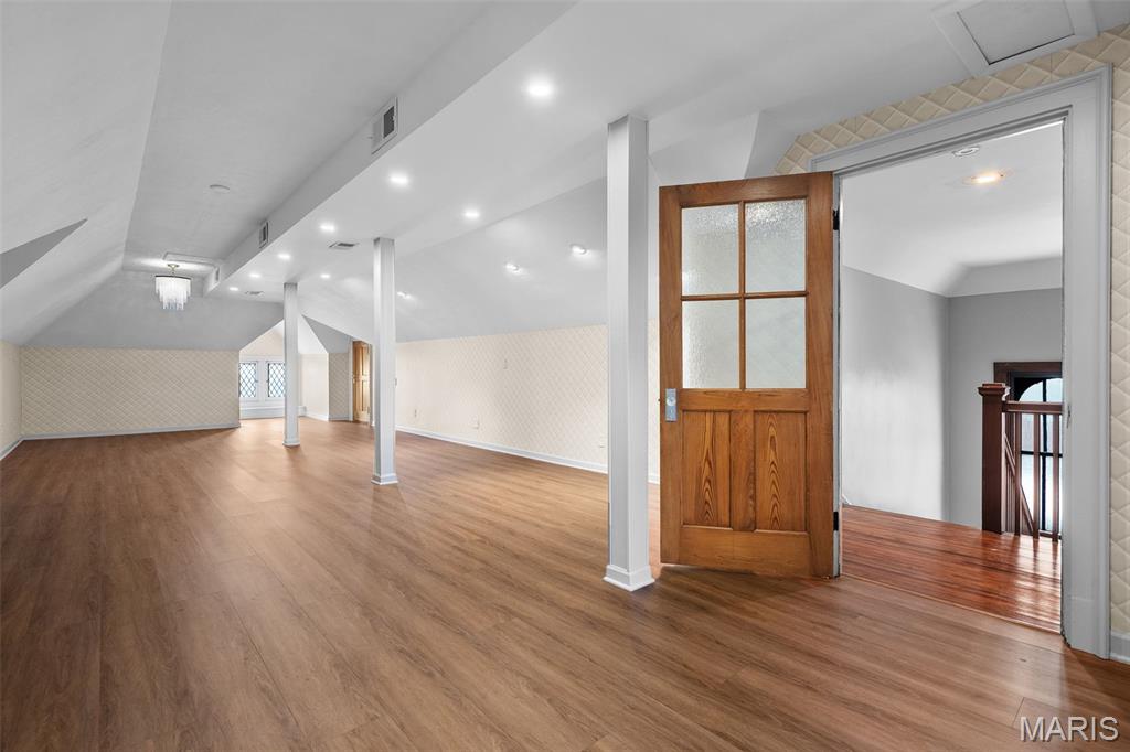 5257 Lindell Boulevard