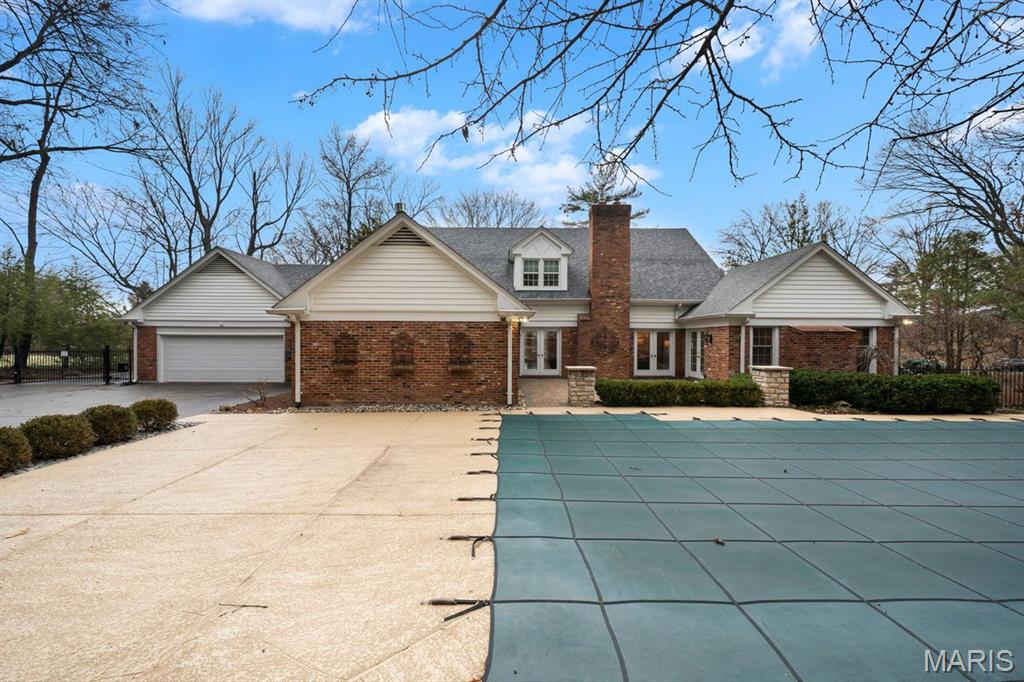 1691 Frontenac Woods Lane