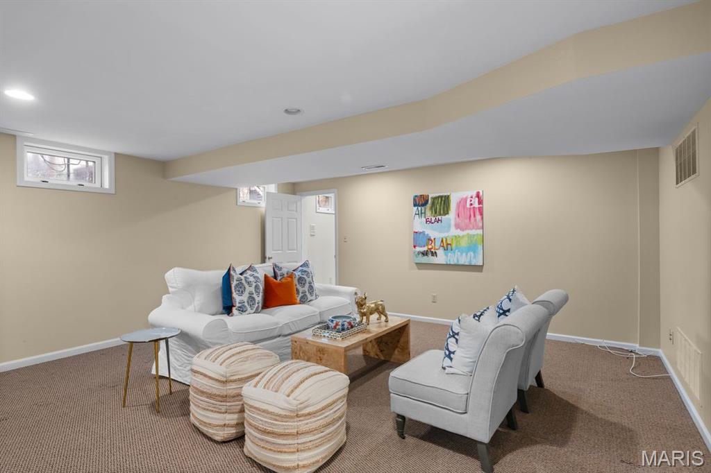 1691 Frontenac Woods Lane