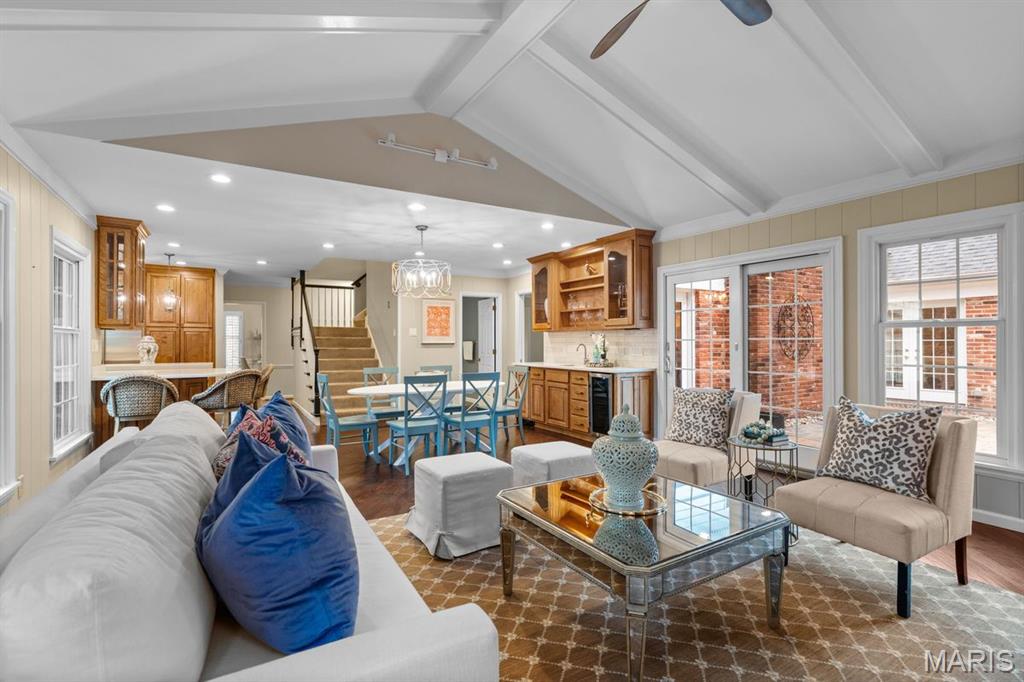 1691 Frontenac Woods Lane