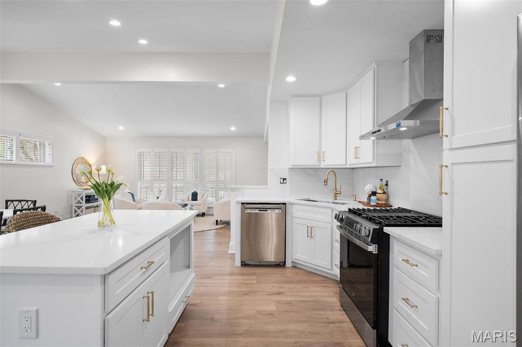 500 Beaucaire Drive