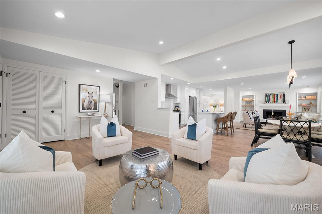 500 Beaucaire Drive