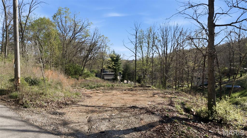 639 Castlewood Drive