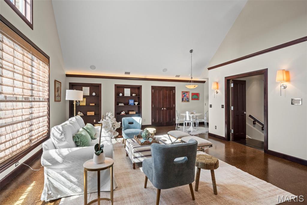 17 Bridle Ridge Lane