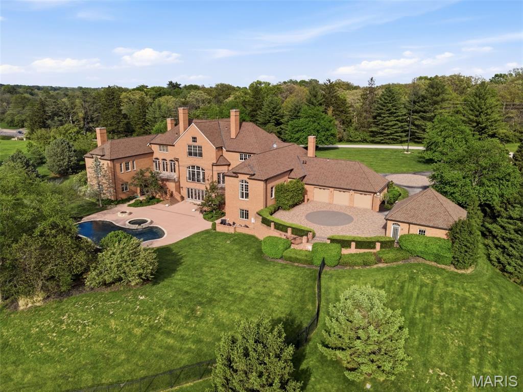 17 Bridle Ridge Lane