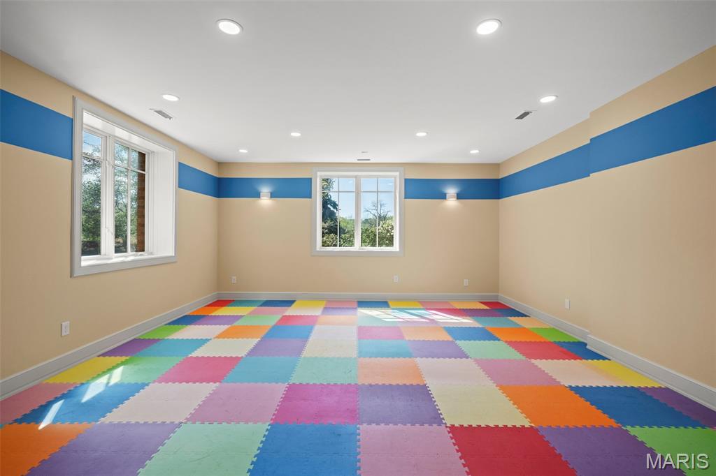 17 Bridle Ridge Lane