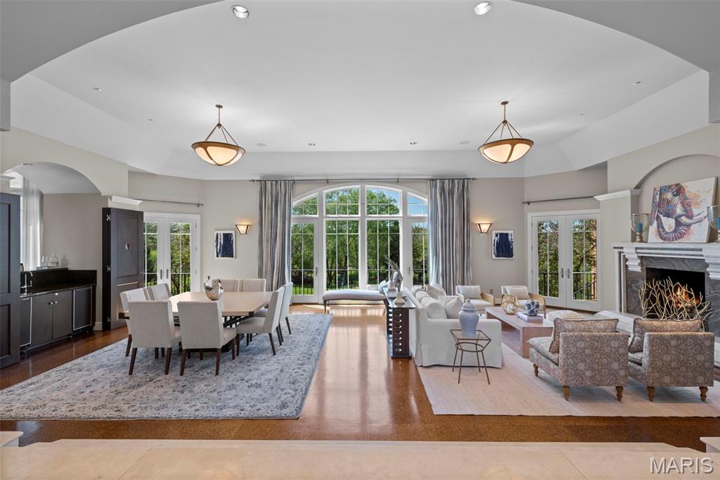 17 Bridle Ridge Lane