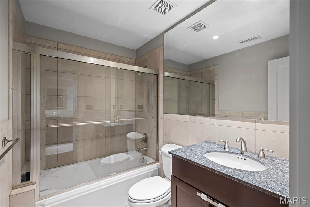 17 Bridle Ridge Lane