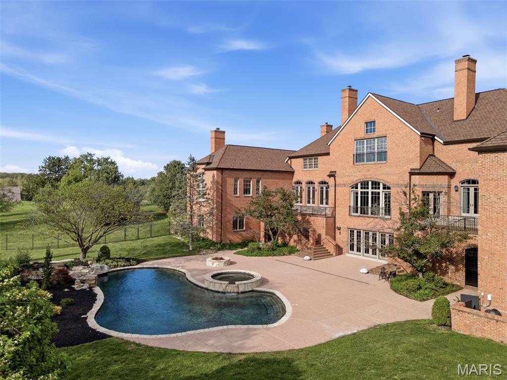 17 Bridle Ridge Lane