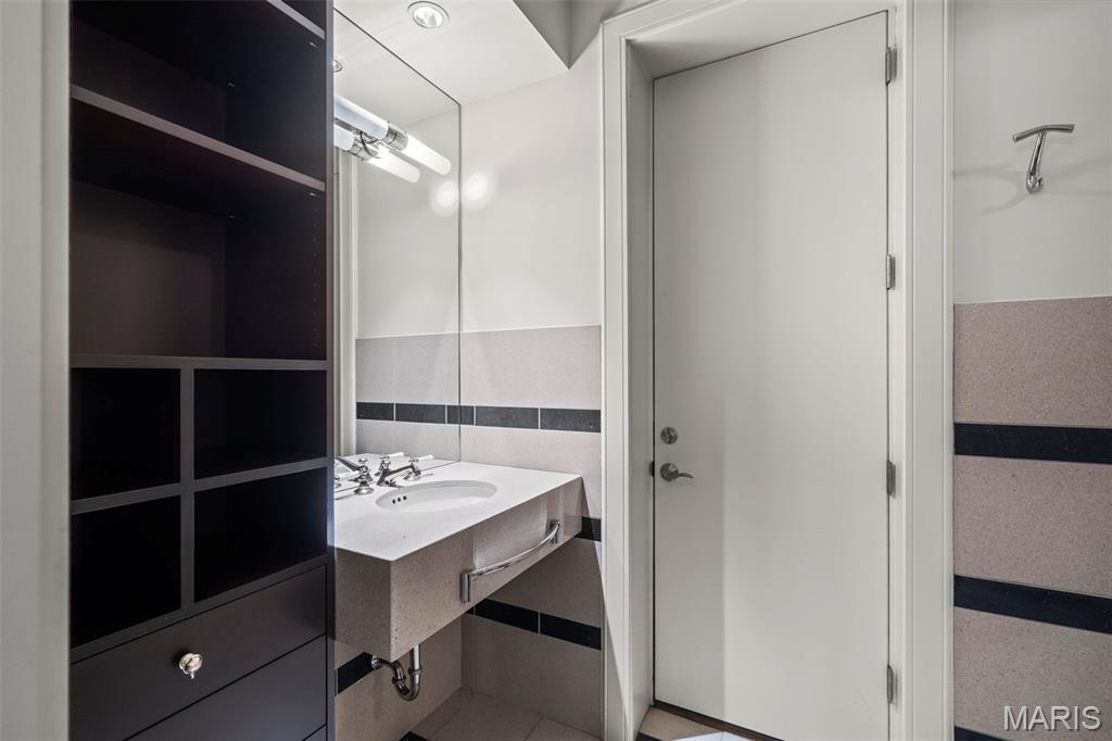 17 Bridle Ridge Lane