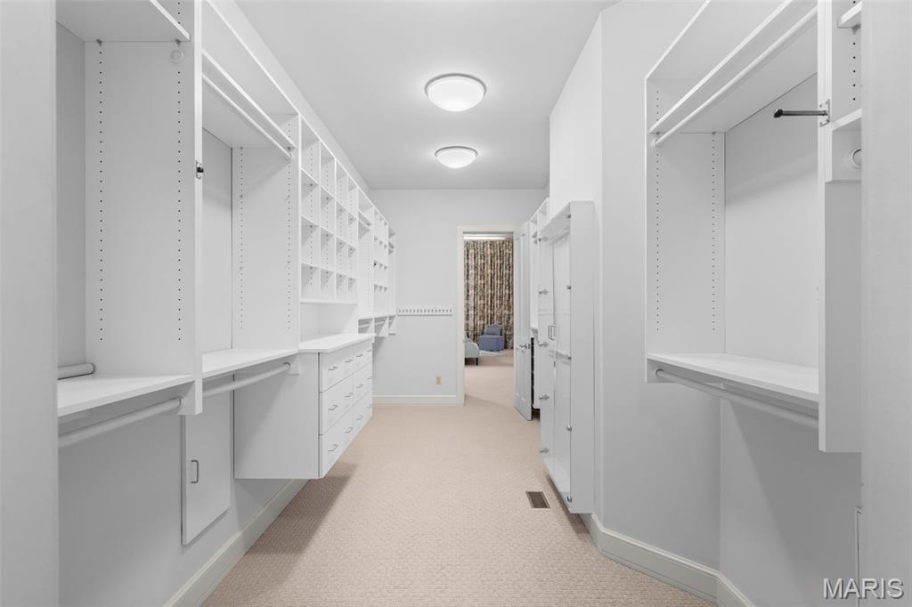 17 Bridle Ridge Lane