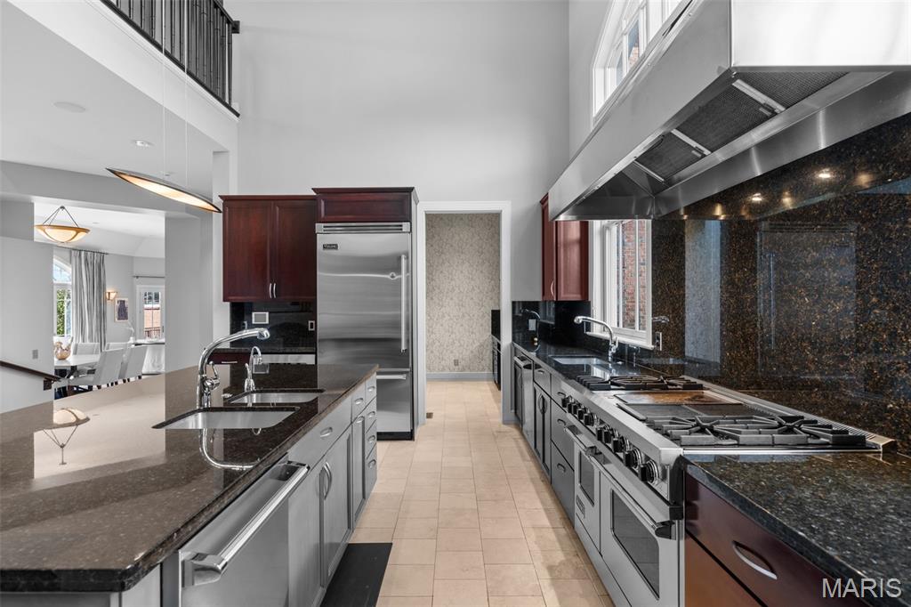 17 Bridle Ridge Lane